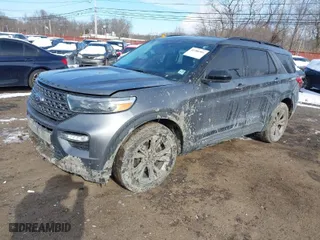 2022 Ford Explorer XLT with VIN 1FMSK8DH8NGB66102, listed as a IAAI auction lot 41386991 with 60,004 mi miles. Bid and sale history available at carsss.com. Image 2.