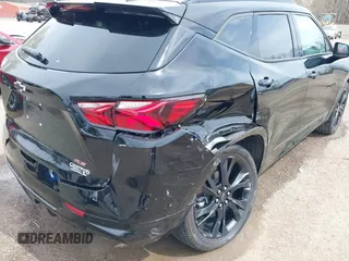 2020 Chevrolet Blazer RS z VIN 3GNKBERS6LS713381, wystawiony jako IAAI lot #41995633 z przebiegiem 54 869 mil mil oraz . Historia ofert i sprzedaży dostępna na DreamBid. Obrazek 17.