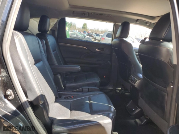 2017 Toyota Highlander Limited with VIN 5TDDZRFH3HS371946, listed as a Copart auction lot 51742485 with 105,389 mi miles and Salvage Title. Bid and sale history available at carsss.com. Image 11.