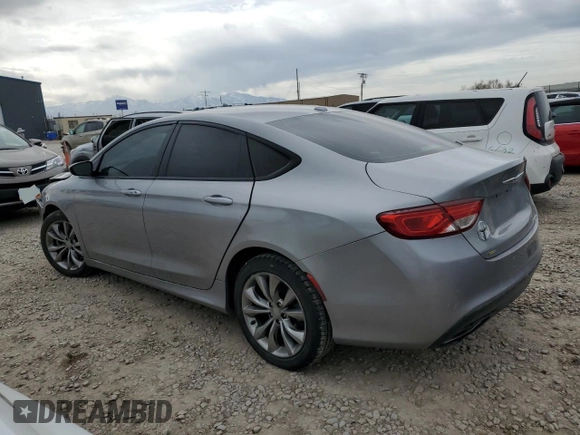 2015 Chrysler 200 S with VIN 1C3CCCBB8FN578755, listed as a Copart auction lot 53393475 with 214,092 mi miles and Salvage Title. Bid and sale history available at carsss.com. Image 2.