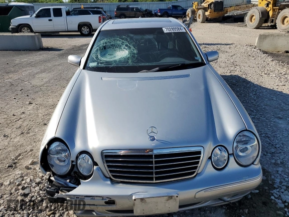 2002 Mercedes-Benz E-Class with VIN WDBJF82J42X077731, listed as a Copart auction lot 70280584 with 169,018 mi miles and Salvage Title. Bid and sale history available at carsss.com. Image 5.