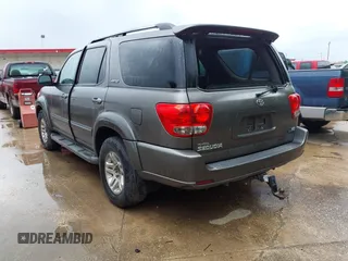 2006 Toyota Sequoia Limited with VIN 5TDZT38A36S268141, listed as a IAAI auction lot 41935258 with 272,352 mi miles and . Bid and sale history available at DreamBid. Image 3.