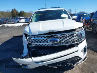 2020 Ford Expedition Platinum with VIN 1FMJU1MT9LEA61353, listed as a IAAI auction lot 41578147 with 26,136 mi miles. Bid and sale history available at carsss.com. Image 13.