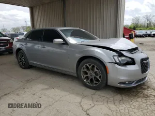 2016 Chrysler 300 S Alloy Edition z VIN 2C3CCAGGXGH244553, wystawiony jako Copart lot #55015095 z przebiegiem 93 003 mil mil oraz Szkoda całkowita • Salvage title. Historia ofert i sprzedaży dostępna na DreamBid. Obrazek 4.