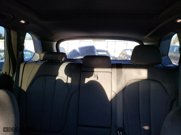 2021 BMW X5 xDrive40i with VIN 5UXCR6C06M9H35683, listed as a Copart auction lot 87386054 with 33,331 mi miles and Salvage Title. Bid and sale history available at carsss.com. Image 10.