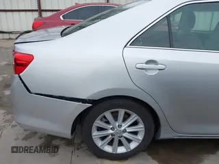 2014 Toyota Camry SE with VIN 4T1BK1FK7EU540975, listed as a IAAI auction lot 41673926 with 190,036 mi miles. Bid and sale history available at carsss.com. Image 18.