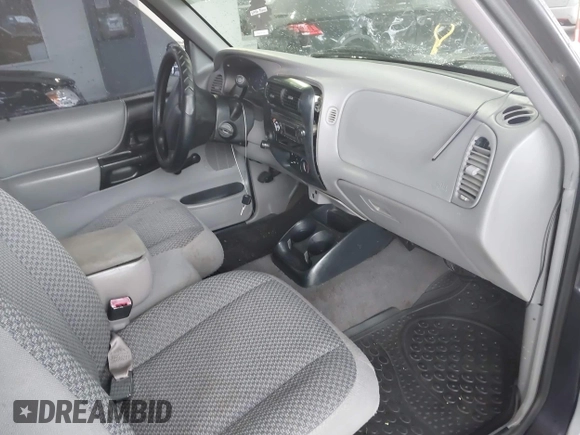 1999 Ford Ranger XL with VIN 1FTYR10V0XPA39375, listed as a IAAI auction lot 41390300 with 173,749 mi miles. Bid and sale history available at carsss.com. Image 5.