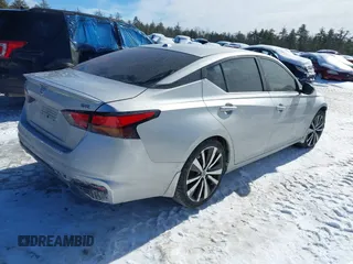 2019 Nissan Altima 2.5 SR with VIN 1N4BL4CV0KC120287, listed as a IAAI auction lot 41580295 with 103,339 mi miles. Bid and sale history available at carsss.com. Image 4.