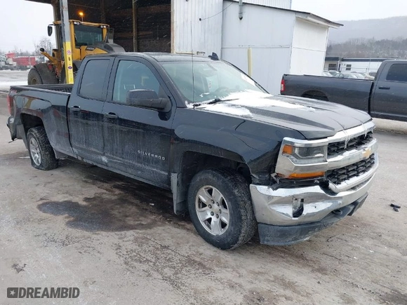 2017 Chevrolet Silverado 1500 LT with VIN 1GCVKRECXHZ322143, listed as a IAAI auction lot 41339772 with 84,208 mi miles. Bid and sale history available at carsss.com. Image 1.