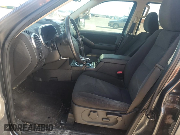 2010 Ford Explorer XLT with VIN 1FMEU6DE6AUB02976, listed as a Copart auction lot 52171925 with 140,172 mi miles and Clean Title. Bid and sale history available at carsss.com. Image 7.