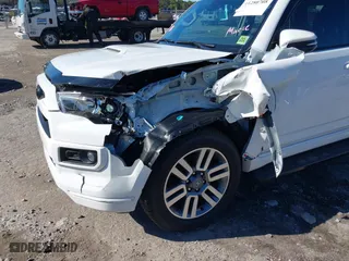 2024 Toyota 4Runner TRD Sport with VIN JTEAU5JR7R5310421, listed as a IAAI auction lot 41280708 with 4,583 mi miles. Bid and sale history available at carsss.com. Image 6.