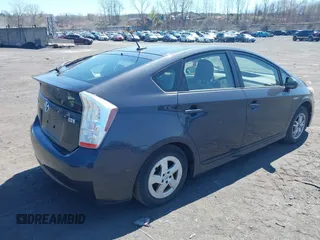 2010 Toyota Prius II with VIN JTDKN3DU9A0099105, listed as a IAAI auction lot 42059187 with 200,718 mi miles. Bid and sale history available at carsss.com. Image 4.