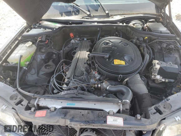 1990 Mercedes-Benz 300 with VIN WDBCA24D3LA509032, listed as a Copart auction lot 48485195 with 110,868 mi miles and Clean Title. Bid and sale history available at DreamBid. Image 11.