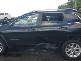 2015 Jeep Cherokee Latitude z VIN 1C4PJMCB4FW648897, wystawiony jako IAAI lot #42182493 z przebiegiem 129 457 mil mil oraz . Historia ofert i sprzedaży dostępna na DreamBid. Obrazek 14.