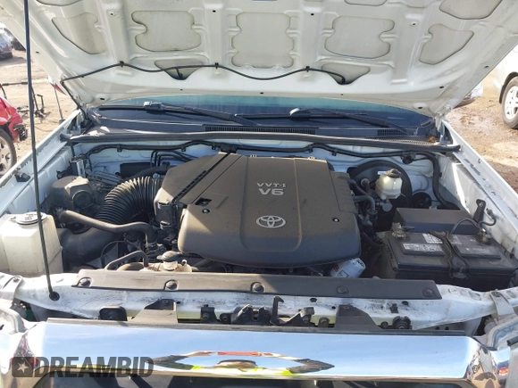 2013 Toyota Tacoma with VIN 3TMMU4FN3DM057649, listed as a IAAI auction lot 41583299 with 89,930 mi miles. Bid and sale history available at carsss.com. Image 10.