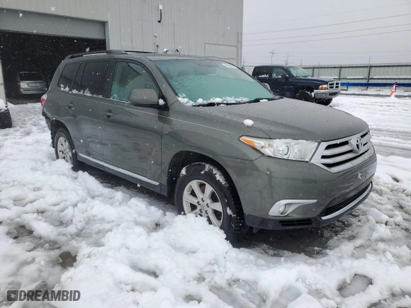 2012 Toyota Highlander with VIN 5TDBK3EH8CS121962, listed as a Copart auction lot 44454445 with 114,011 mi miles and Salvage Title. Bid and sale history available at carsss.com. Image 4.