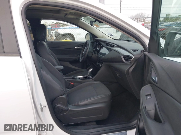 2020 Buick Encore GX Select z VIN KL4MMDSL1LB119733, wystawiony jako IAAI lot #41602514 z przebiegiem Nie podano mil oraz . Historia ofert i sprzedaży dostępna na DreamBid. Obrazek 5.