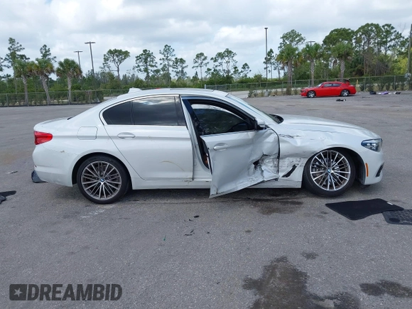 2020 BMW 5 Series 530i z VIN WBAJR3C02LWW65567, wystawiony jako IAAI lot #42113467 z przebiegiem 51 300 mil mil oraz . Historia ofert i sprzedaży dostępna na DreamBid. Obrazek 13.