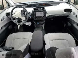 2021 Toyota Prius L Eco with VIN JTDKAMFU0M3134583, listed as a Copart auction lot 52434195 with 26,018 mi miles and Salvage Title. Bid and sale history available at carsss.com. Image 8.