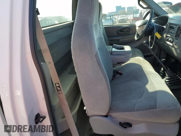 2000 Ford F-150 XL with VIN 1FTZF1825YKB19373, listed as a Copart auction lot 52078555 with 124,452 mi miles and Salvage title. Bid and sale history available at DreamBid. Image 11.