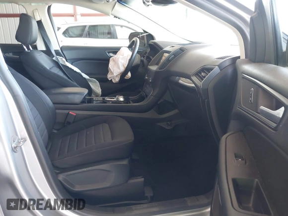 2020 Ford Edge SE z VIN 2FMPK3G97LBA60726, wystawiony jako IAAI lot #41996884 z przebiegiem 62 817 mil mil oraz . Historia ofert i sprzedaży dostępna na DreamBid. Obrazek 5.