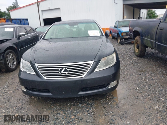 2007 Lexus LS 460 L z VIN JTHGL46F775001117, wystawiony jako IAAI lot #42479588 z przebiegiem 217 842 mil mil oraz . Historia ofert i sprzedaży dostępna na DreamBid. Obrazek 12.