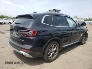 2024 BMW X3 xDrive30i z VIN WBX57DP01RN250350, wystawiony jako Copart lot #56559245 z przebiegiem 21 108 mil mil oraz Szkody całkowita. Historia ofert i sprzedaży dostępna na DreamBid. Obrazek 3.