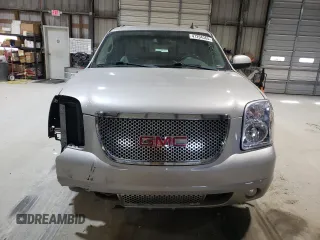2008 GMC Yukon XL SLT with VIN 1GKFC16J78R252671, listed as a Copart auction lot 47294365 with 173,819 mi miles and Salvage Title. Bid and sale history available at carsss.com. Image 5.