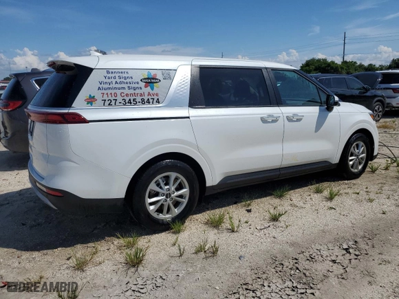 2024 Kia Carnival LX with VIN KNDNB4H38R6340061, listed as a Copart auction lot 71289804 with 6,145 mi miles and Salvage Title. Bid and sale history available at carsss.com. Image 3.