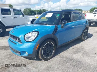 2016 MINI Countryman S with VIN WMWZC3C58GWT10084, listed as a IAAI auction lot 42895633 with 120,694 mi miles and . Bid and sale history available at DreamBid. Image 17.
