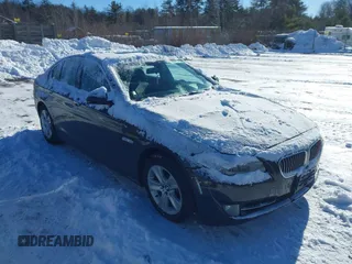 2013 BMW 5 Series 528i xDrive with VIN WBAXH5C55DDW12945, listed as a IAAI auction lot 41343124 with 137,672 mi miles and . Bid and sale history available at carsss.com. Image 1.