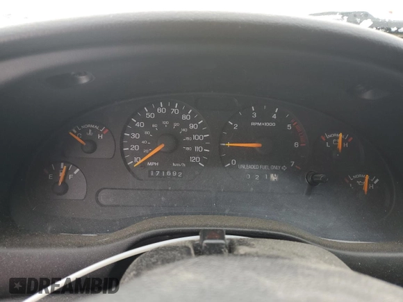 1998 Ford Mustang z VIN 1FAFP4046WF150030, wystawiony jako Copart lot #44960125 z przebiegiem 171 692 mil mil oraz Czysty tytuł • Clean title. Historia ofert i sprzedaży dostępna na DreamBid. Obrazek 9.
