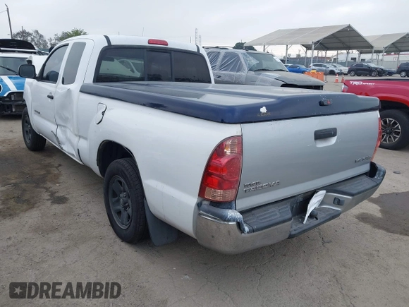 2006 Toyota Tacoma with VIN 5TETX22N06Z267015, listed as a IAAI auction lot 42507011 with 415,670 mi miles and . Bid and sale history available at DreamBid. Image 3.