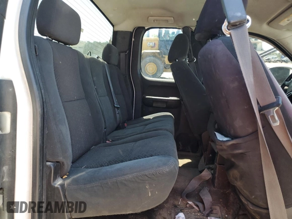 2008 Chevrolet Silverado 1500 1LT with VIN 2GCEC19J081109346, listed as a Copart auction lot 52550725 with 273,409 mi miles and Salvage Title. Bid and sale history available at DreamBid. Image 11.