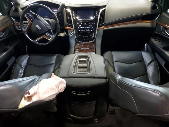2019 Cadillac Escalade ESV Luxury with VIN 1GYS4HKJ2KR138634, listed as a Copart auction lot 53454755 with 104,098 mi miles and Salvage title. Bid and sale history available at DreamBid. Image 8.