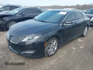 2014 Lincoln MKZ with VIN 3LN6L2J94ER811877, listed as a IAAI auction lot 42022519 with 178,972 mi miles. Bid and sale history available at carsss.com. Image 2.