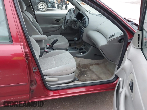 1998 Ford Contour z VIN 1FAFP6531WK303884, wystawiony jako IAAI lot #41532006 z przebiegiem 110 001 mil mil oraz . Historia ofert i sprzedaży dostępna na DreamBid. Obrazek 5.