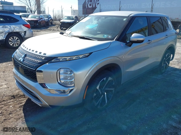 2022 Mitsubishi Outlander SE with VIN JA4J4UA81NZ020789, listed as a IAAI auction lot 41752655 with 97,302 mi miles. Bid and sale history available at carsss.com. Image 17.