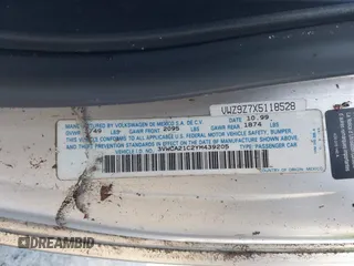 2000 Volkswagen Beetle GLS с VIN 3VWCA21C2YM439205, выставлен на аукционе IAAI как лот 41678418 с пробегом 184 429 миль миль и . История ставок и продаж доступна на DreamBid. Изображение 9.