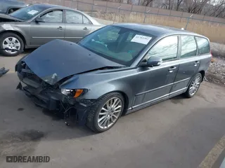 2010 Volvo V50 with VIN YV1382MW9A2527311, listed as a IAAI auction lot 41703302 with 0 mi miles. Bid and sale history available at carsss.com. Image 2.