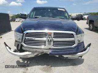 2017 Ram 1500 Lone Star z VIN 1C6RR6LT8HS776342, wystawiony jako Copart lot #59501075 z przebiegiem 132 513 mil mil oraz Szkoda całkowita • Salvage title. Historia ofert i sprzedaży dostępna na DreamBid. Obrazek 5.