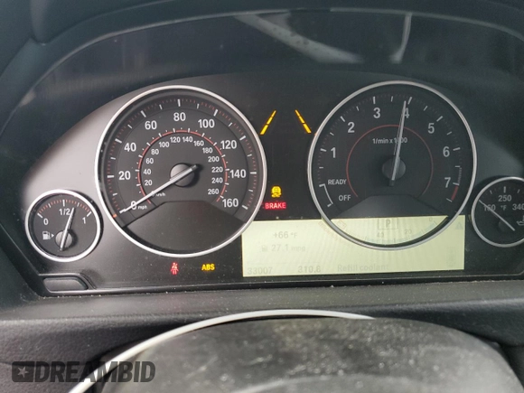 2017 BMW 3 Series 330i with VIN WBA8B9C56HK884452, listed as a Copart auction lot 52417725 with 33,007 mi miles and Salvage Title. Bid and sale history available at carsss.com. Image 9.