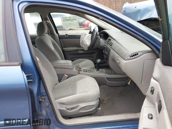 2004 Ford Taurus SE with VIN 1FAFP53U74A140294, listed as a IAAI auction lot 41630953 with Not Provided miles and . Bid and sale history available at DreamBid. Image 5.