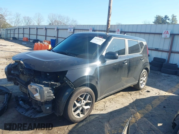 2020 Kia Soul LX with VIN KNDJ23AU5L7057436, listed as a IAAI auction lot 41503824 with 89,110 mi miles. Bid and sale history available at carsss.com. Image 17.