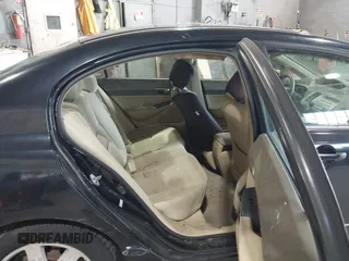 2006 Honda Civic LX z VIN 1HGFA165X6L103659, wystawiony jako IAAI lot #42579482 z przebiegiem 201 436 mil mil oraz . Historia ofert i sprzedaży dostępna na DreamBid. Obrazek 8.