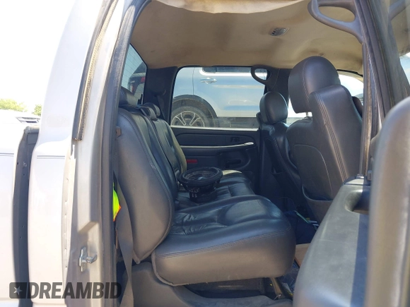 2005 GMC Sierra 2500HD Work Truck with VIN 1GTHC23U95F806475, listed as a IAAI auction lot 42314232 with Not provided miles and . Bid and sale history available at DreamBid. Image 8.