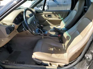 1999 BMW Z3 2.5 z VIN 4USCH9337XLF82104, wystawiony jako Copart lot #48657045 z przebiegiem 138 791 mil mil oraz Czysty tytuł • Clean title. Historia ofert i sprzedaży dostępna na DreamBid. Obrazek 7.