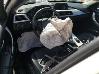 2015 BMW 3 Series 320i with VIN WBA3B1C54FK136422, listed as a Copart auction lot 48638055 with 140,614 mi miles and Salvage Title. Bid and sale history available at carsss.com. Image 8.