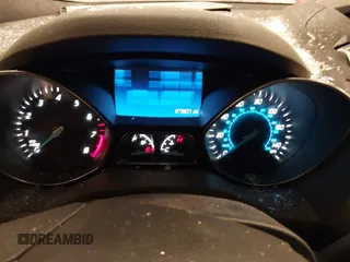 2014 Ford Escape SE z VIN 1FMCU9GX1EUD67624, wystawiony jako IAAI lot #41986362 z przebiegiem 79 921 mil mil oraz . Historia ofert i sprzedaży dostępna na DreamBid. Obrazek 7.