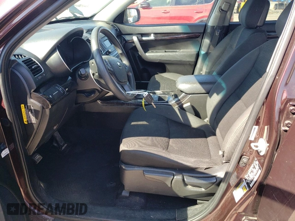 2015 Kia Sorento LX with VIN 5XYKT3A62FG647345, listed as a Copart auction lot 46068845 with 157,061 mi miles and Salvage Title. Bid and sale history available at DreamBid. Image 7.